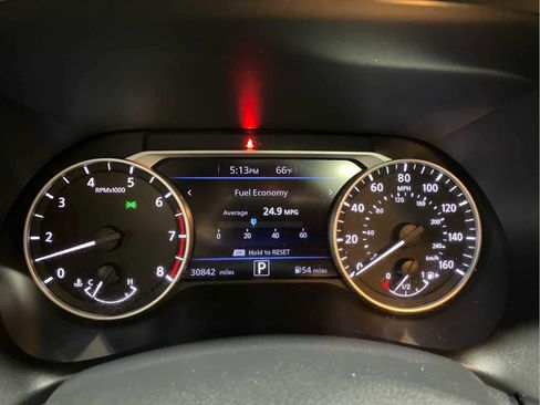 Used 2021 Nissan Sentra SV w/ SV Premium Package image 18