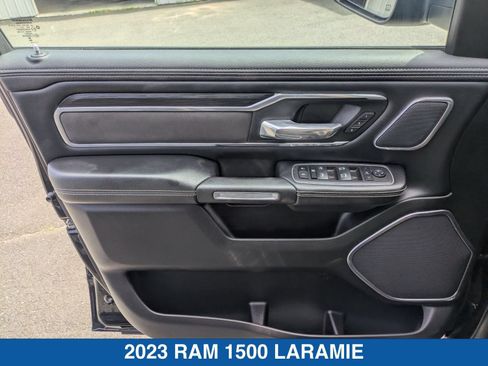 Used 2023 RAM 1500 Laramie AWD/4WD image 12