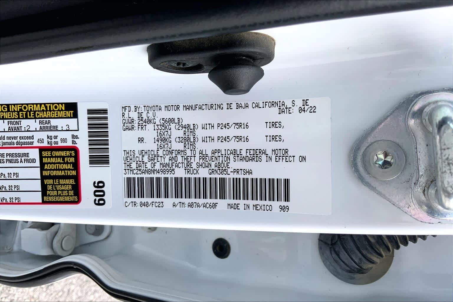 Used 2022 Toyota Tacoma SR5 AWD/4WD image 36