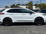 Certified 2022 Ford Edge SE w/ Black Appearance Package image 3