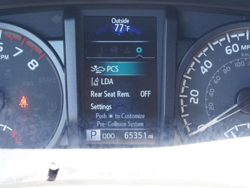 Used 2023 Toyota Tacoma TRD Off-Road w/ Technology Package AWD/4WD image 23
