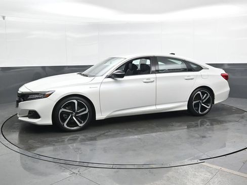 Used 2022 Honda Accord Sport image 9