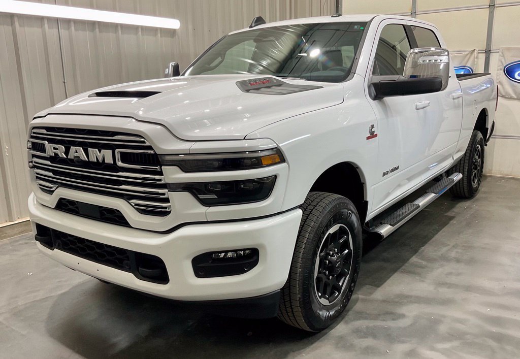 Used 2025 RAM 2500 Laramie w/ Sport Appearance Package AWD/4WD image 3