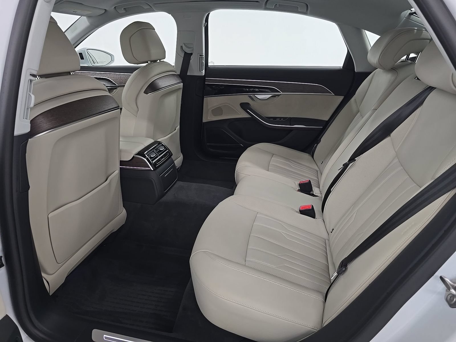 Used 2023 Audi A8 L 3.0T w/ Luxury Package AWD/4WD image 9