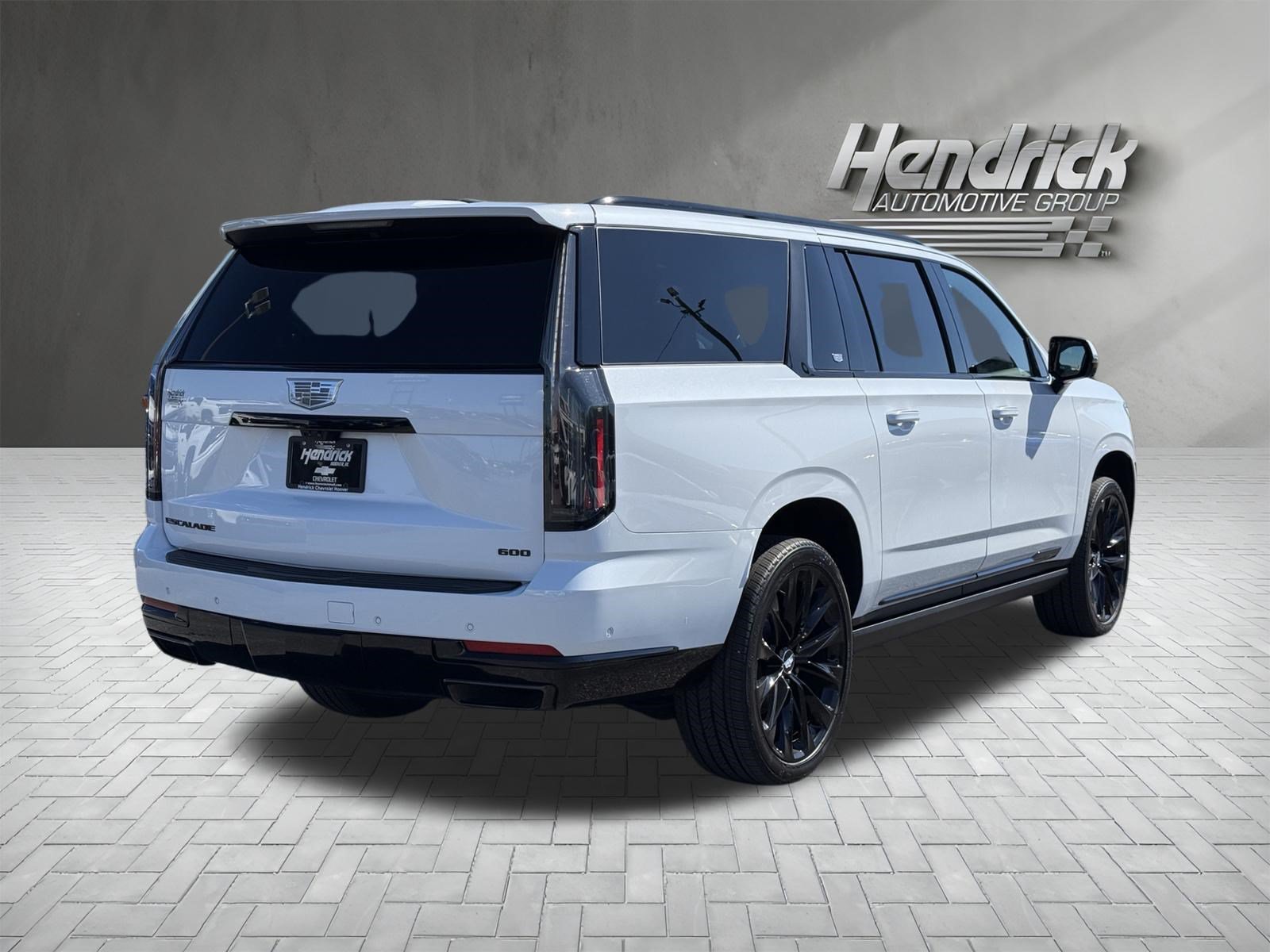 Used 2026 Cadillac Escalade ESV Platinum Sport w/ LPO, ONYX Package AWD/4WD image 10