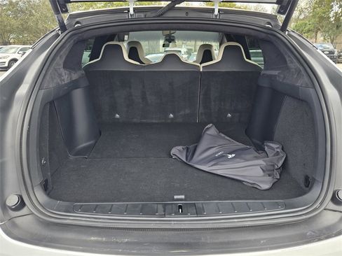 Used 2019 Tesla Model X 75D image 13