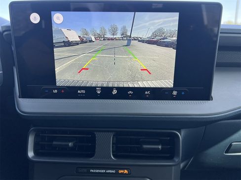 New 2025 Ford Maverick XL image 3