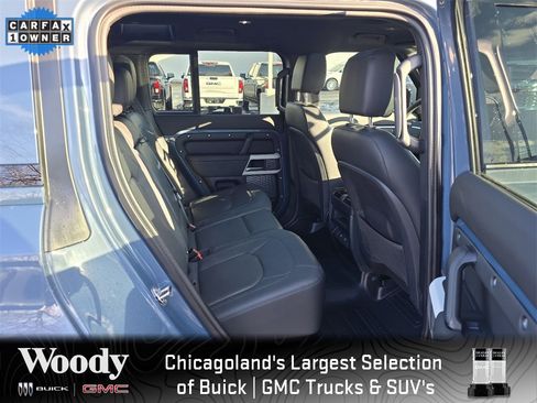 Used 2024 Land Rover Defender 110 S image 30