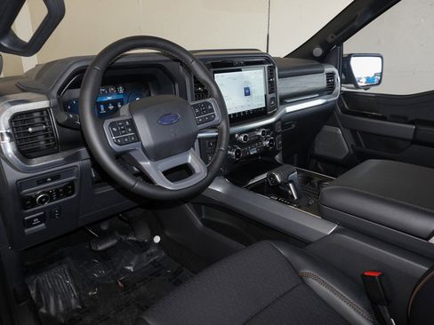 New 2025 Ford F150 Lariat w/ Equipment Group 502A High image 23