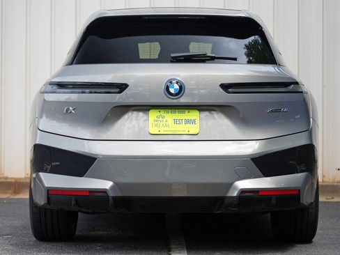 Used 2023 BMW iX xDrive50 w/ Ultimate Package 2 AWD/4WD image 10
