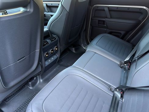 New 2026 Land Rover Defender 110 OCTA AWD/4WD image 19