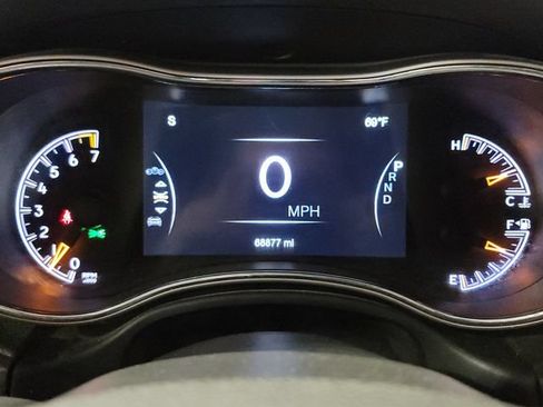 Used 2017 Jeep Grand Cherokee Limited w/ Trailer Tow Group IV AWD/4WD image 26