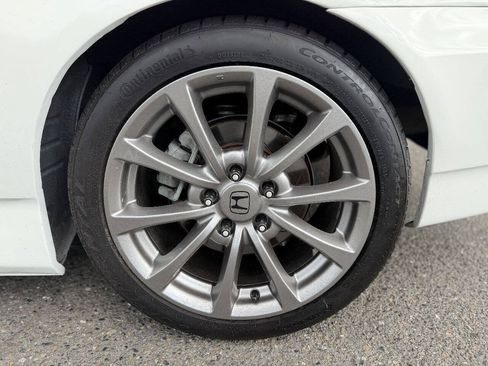 Used 2006 Honda S2000 image 11