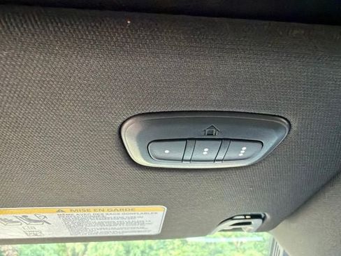 Used 2023 RAM 1500 Laramie AWD/4WD image 17