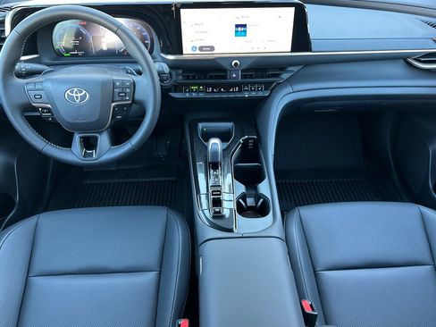 New 2026 Toyota Crown Signia XLE image 15