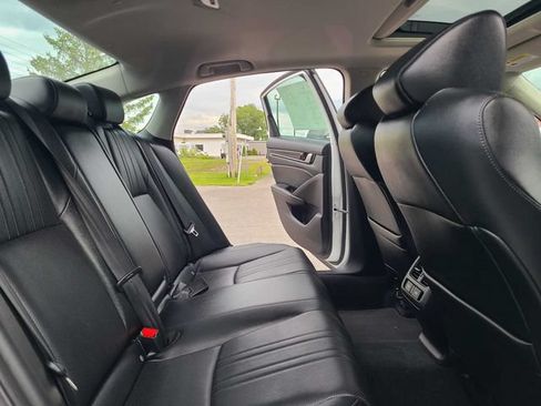 Used 2022 Honda Accord Touring image 23