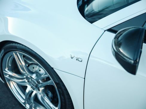 Used 2010 Audi R8 V10 image 34