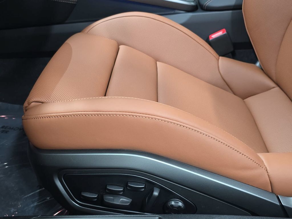 Certified 2026 Porsche 911 Carrera S RWD image 25