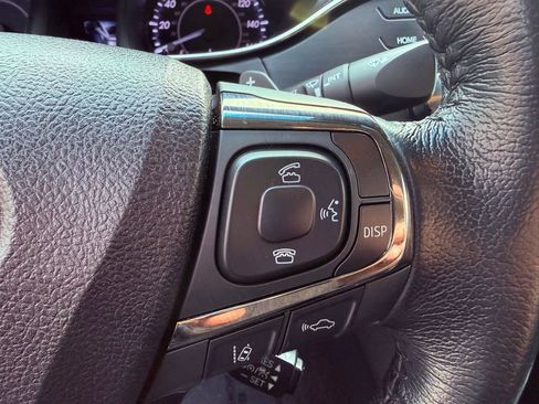 Used 2017 Toyota Avalon image 20