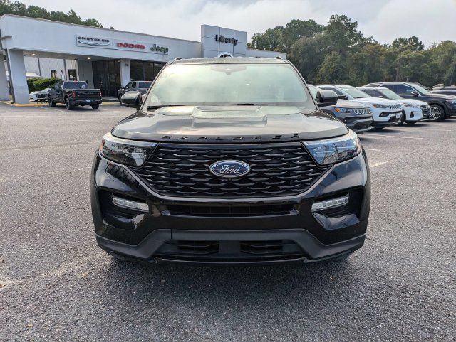 Used 2023 Ford Explorer ST-Line w/ Class IV Trailer Tow Package RWD image 10
