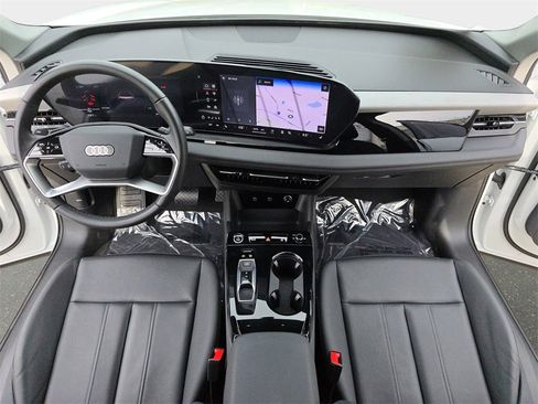 Certified 2025 Audi Q6 e-tron Premium w/ Convenience Package image 35