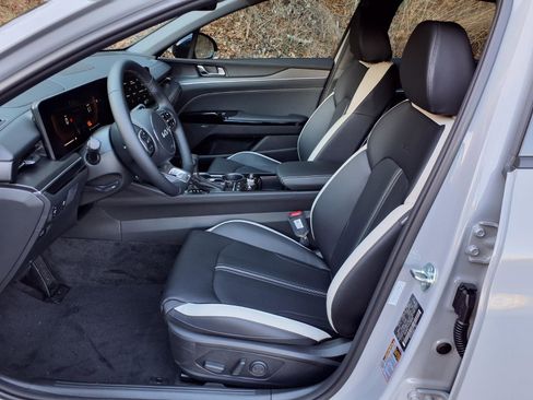 New 2026 Kia K5 GT-Line image 5