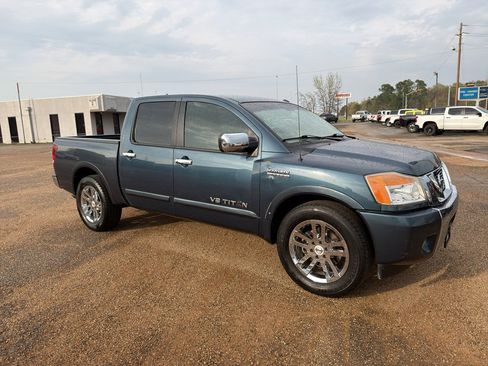Used 2014 Nissan Titan SL w/ SL Heavy Metal Package image 8