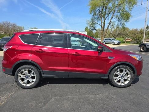 Used 2015 Ford Escape Titanium w/ Equipment Group 301A AWD/4WD image 8