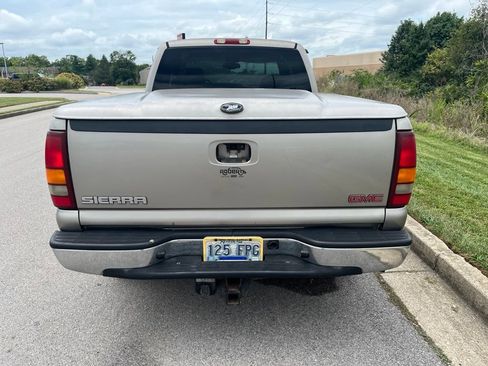 Used 2003 GMC Sierra 1500 SLT w/ SLT Preferred Equipment Group AWD/4WD image 10