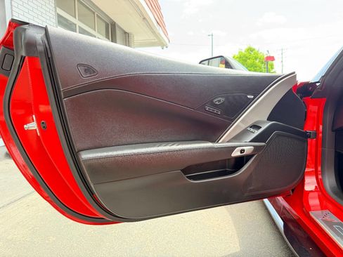 Used 2017 Chevrolet Corvette Z06 w/ Z07 Performance Package image 24