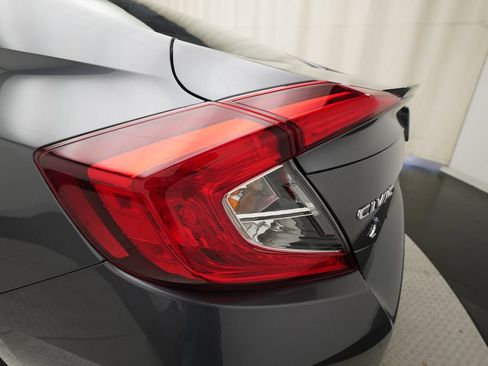 Used 2020 Honda Civic Sport image 31