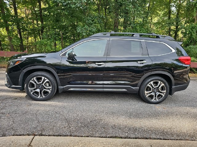 Used 2023 Subaru Ascent Touring AWD/4WD image 5