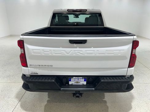 Used 2023 Chevrolet Silverado 1500 W/T w/ Trailering Package AWD/4WD image 4