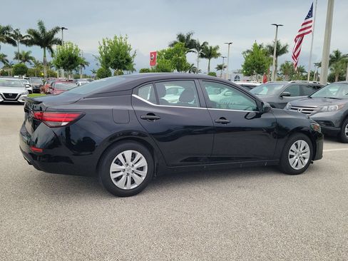 Used 2025 Nissan Sentra S FWD image 2
