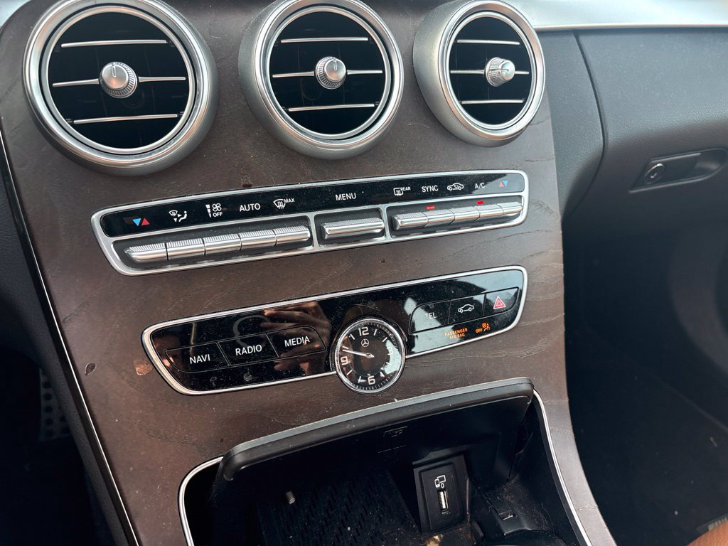 Used 2021 Mercedes-Benz C 300 Sedan image 32