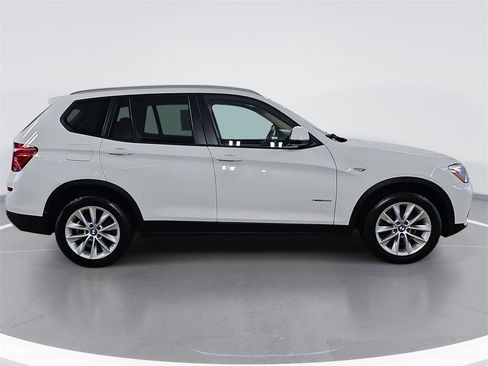 Used 2016 BMW X3 xDrive28i image 2