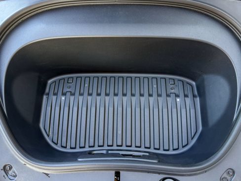 Used 2025 Tesla Model 3 RWD image 34