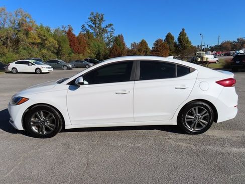Used 2018 Hyundai Elantra SEL image 4