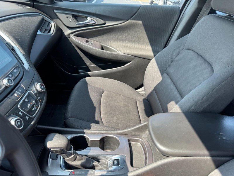 Used 2023 Chevrolet Malibu LS w/ LPO, Floor Liner Package FWD image 13
