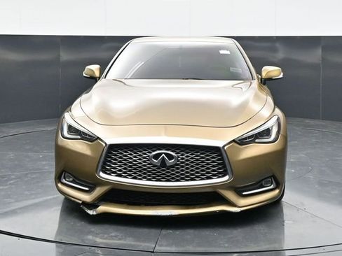 Used 2018 INFINITI Q60 3.0t Luxe AWD/4WD image 2