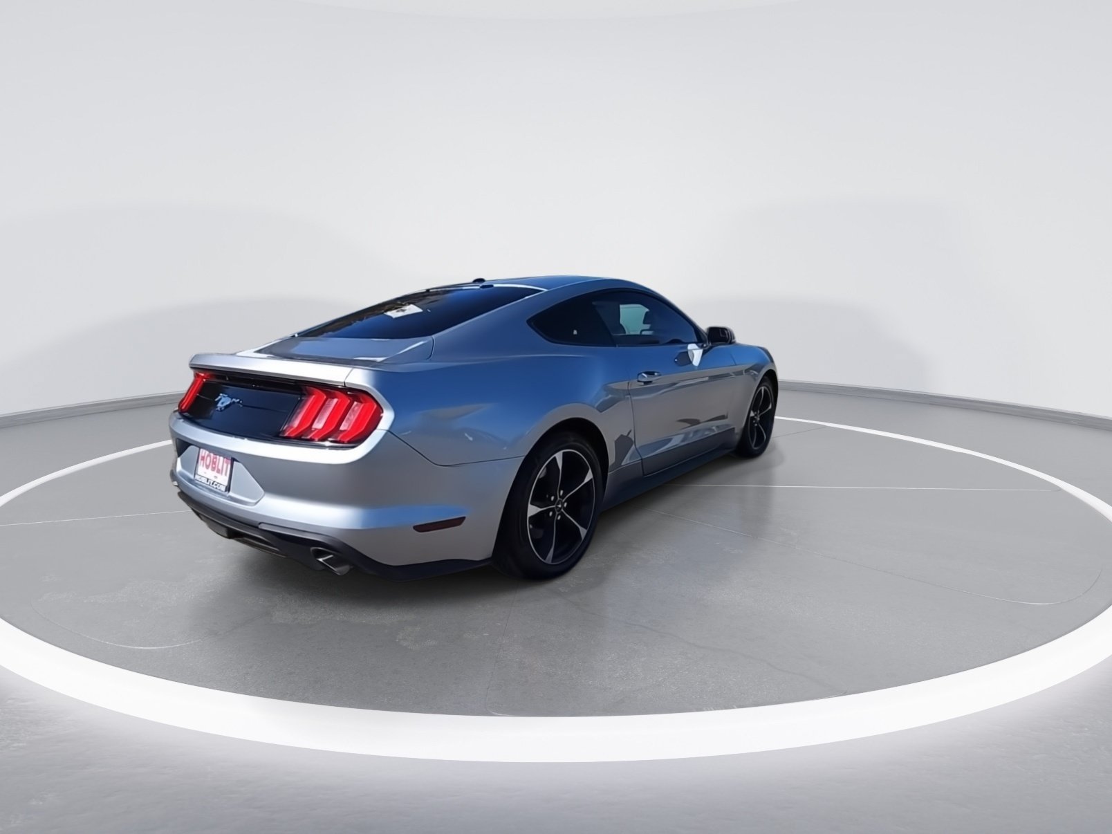 Used 2020 Ford Mustang Coupe RWD image 4