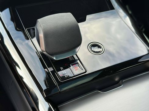 New 2025 Land Rover Range Rover Sport Dynamic SE image 44