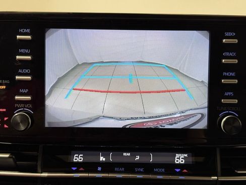 Certified 2024 Toyota Sienna XLE image 30