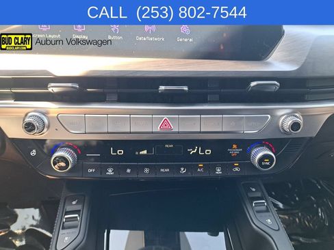 Used 2025 Kia Telluride AWD image 16