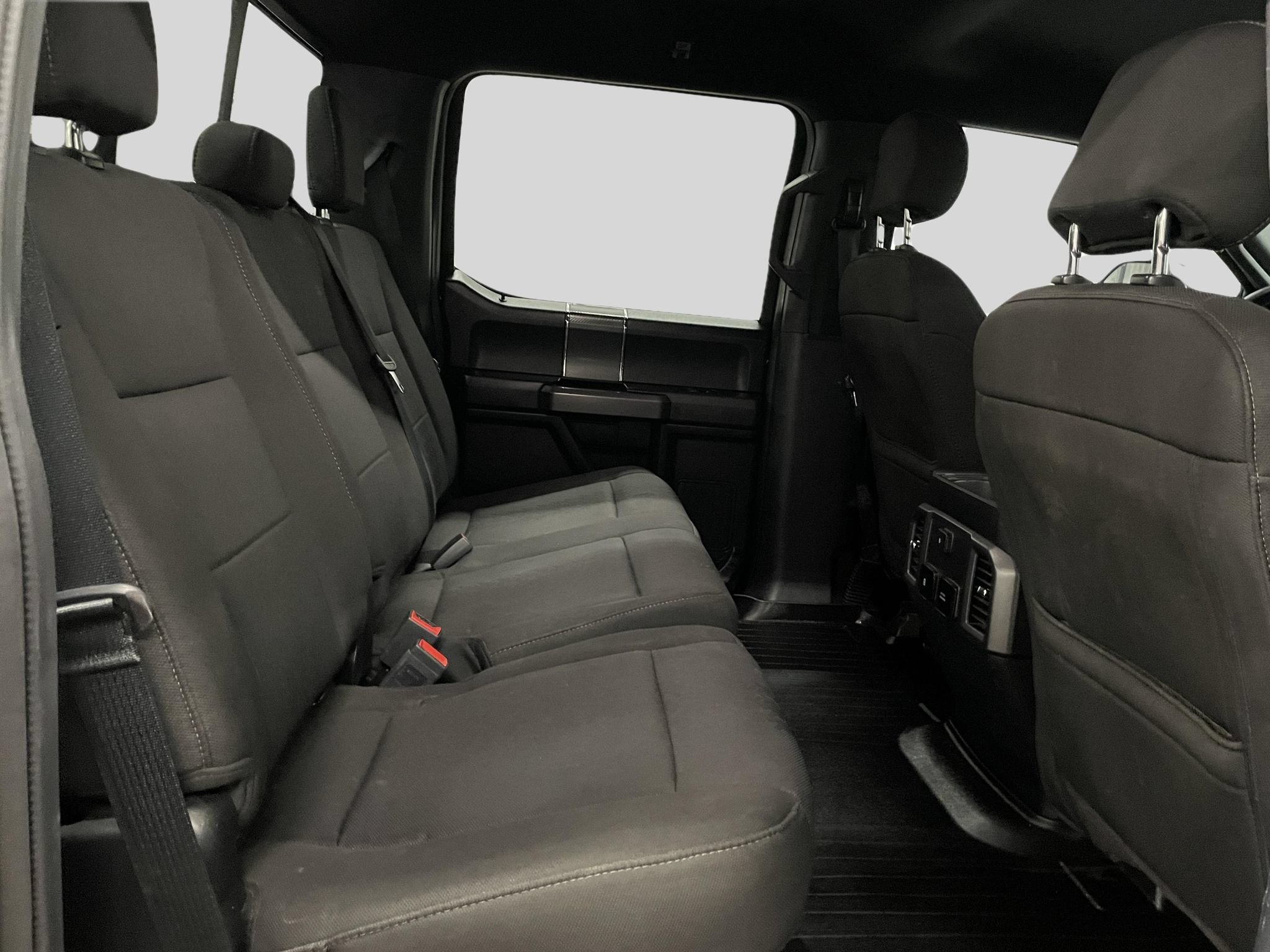 Used 2019 Ford F150 XLT w/ Equipment Group 302A Luxury AWD/4WD image 11