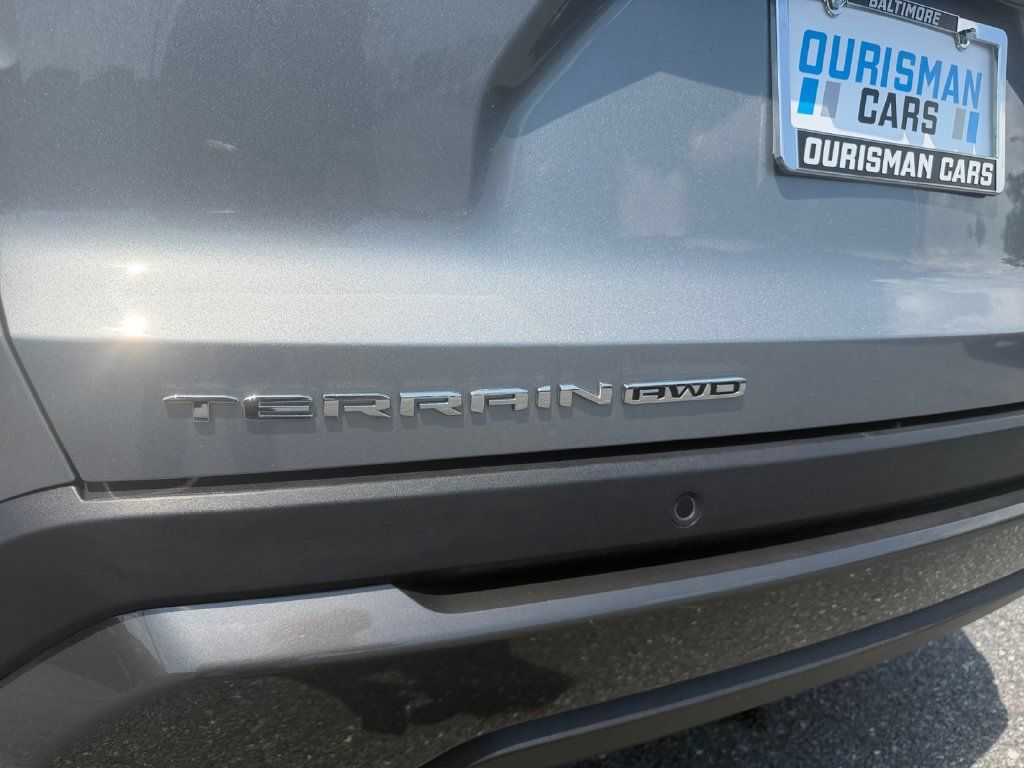 Used 2025 GMC Terrain Elevation AWD/4WD image 16