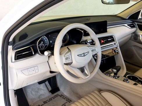 Used 2026 Genesis G70 2.5T Prestige RWD image 17