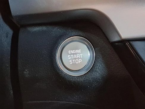 Used 2021 Kia Telluride S FWD image 27
