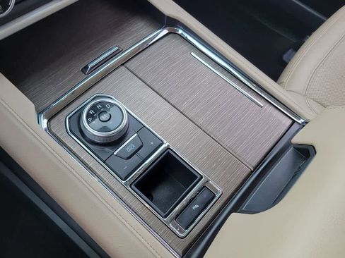 Used 2023 Ford Expedition Max Limited image 23