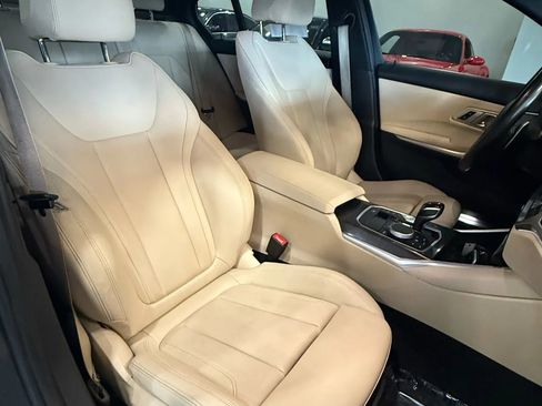 Used 2020 BMW 330i Sedan w/ Driving Assistance Package image 25